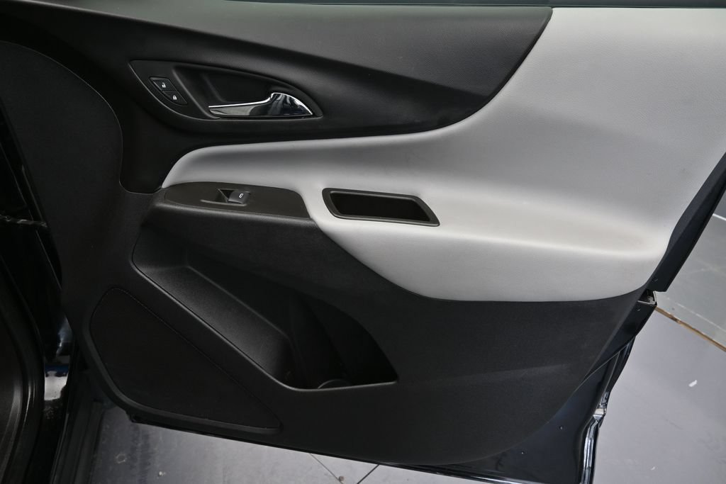 Used 2024 Chevrolet Equinox LS AWD/4WD image 25