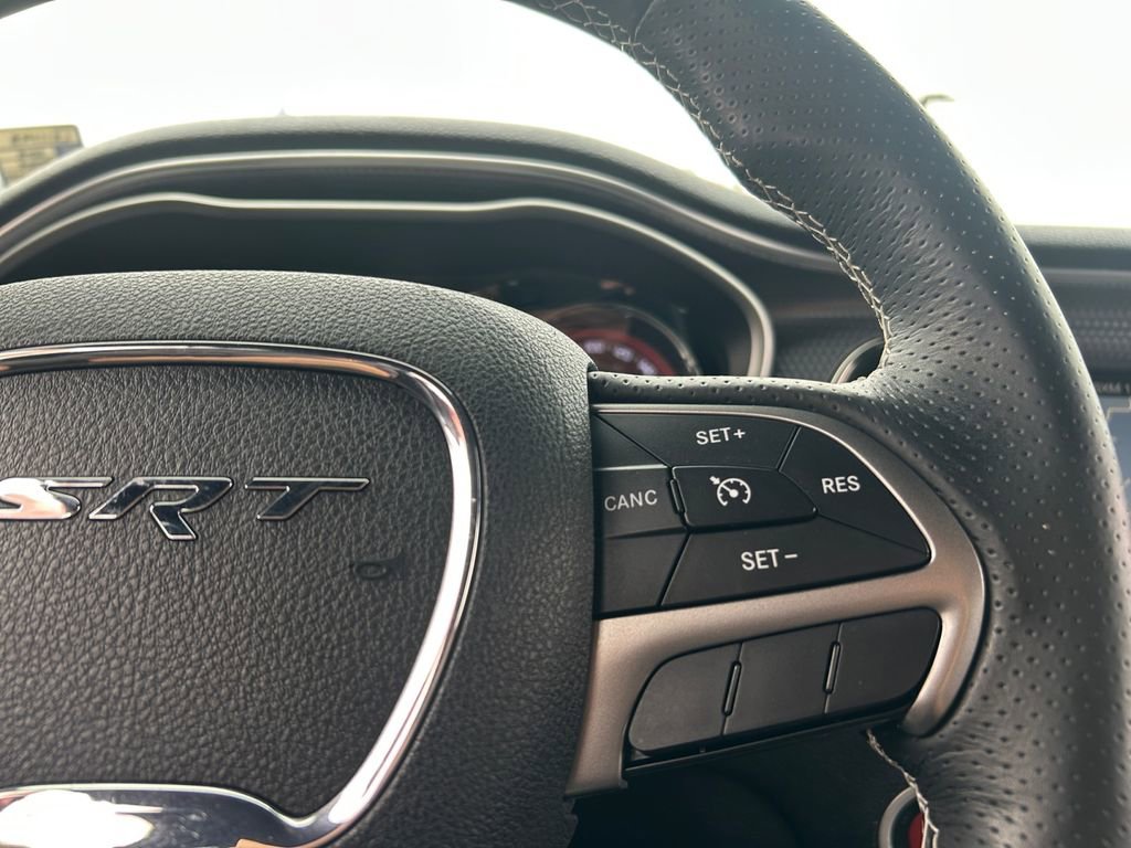 Used 2015 Dodge Challenger SRT Hellcat image 19