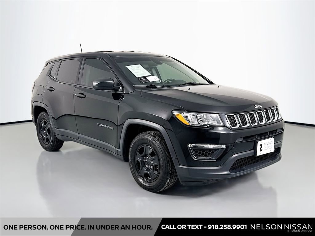 Used 2020 Jeep Compass Sport image 3