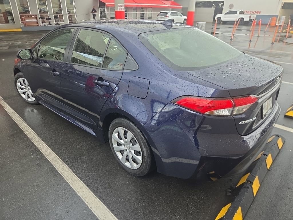 Used 2024 Toyota Corolla LE FWD image 3