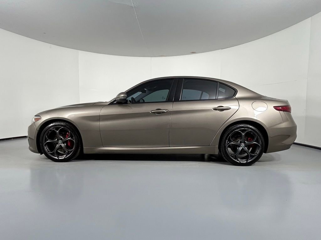 Used 2019 Alfa Romeo Giulia Ti Sport w/ Quick Order Package 22S Sport image 4