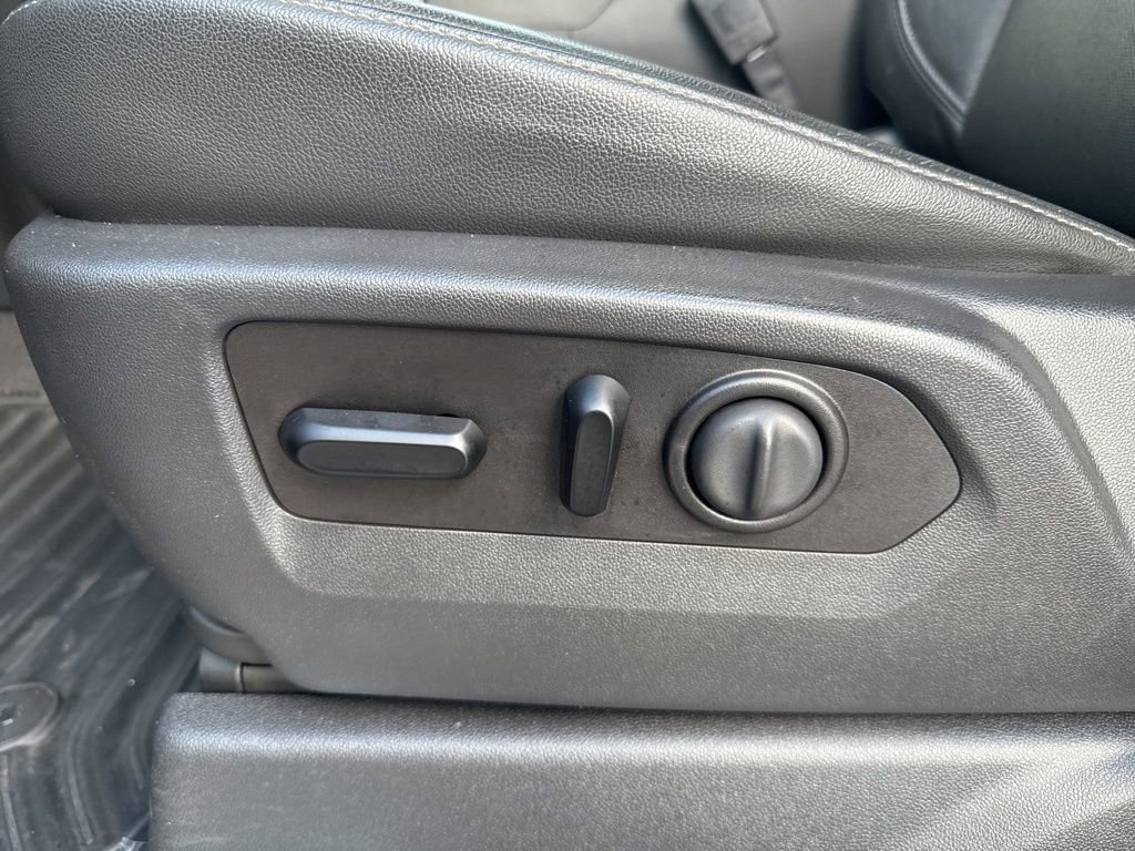 Used 2020 Chevrolet Silverado 2500 LTZ w/ LTZ Plus Package image 11