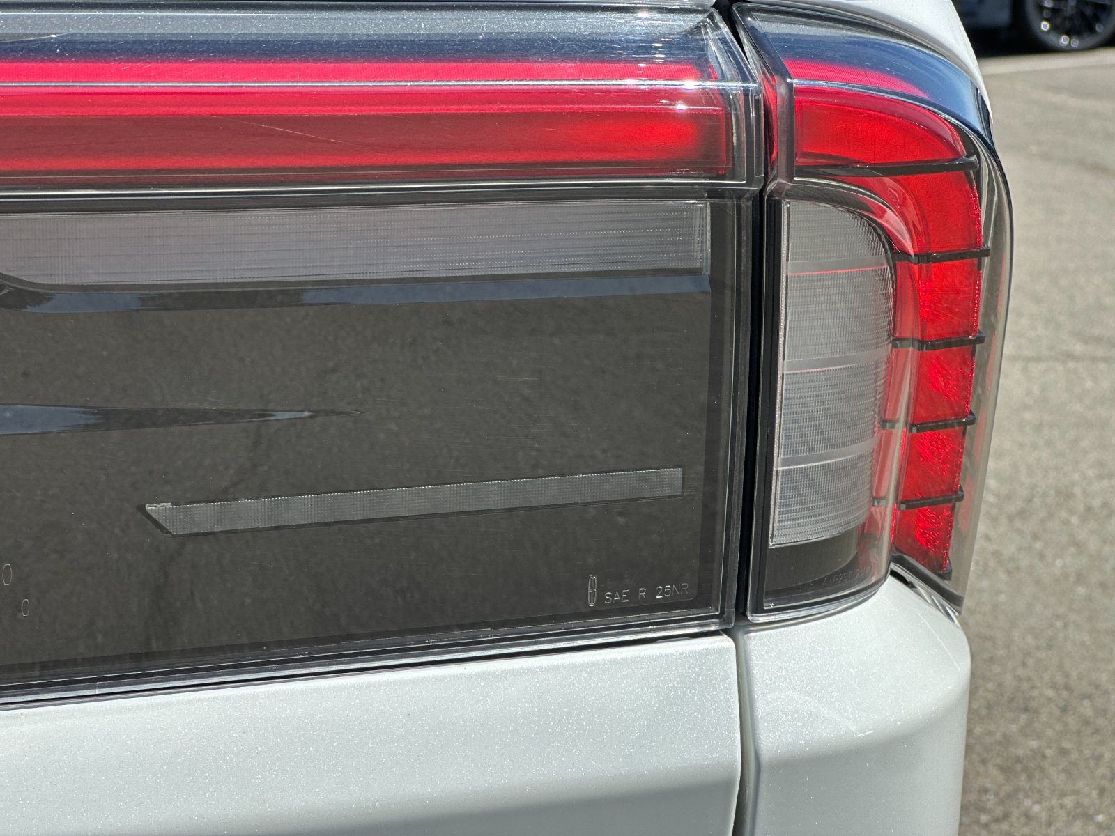Certified 2025 Lincoln Navigator L Reserve AWD/4WD image 40