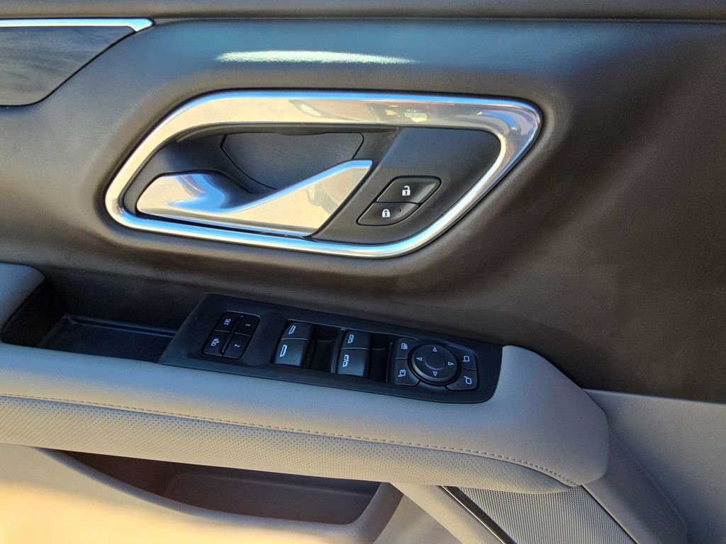 Used 2023 GMC Yukon SLT w/ SLT Premium Package image 29