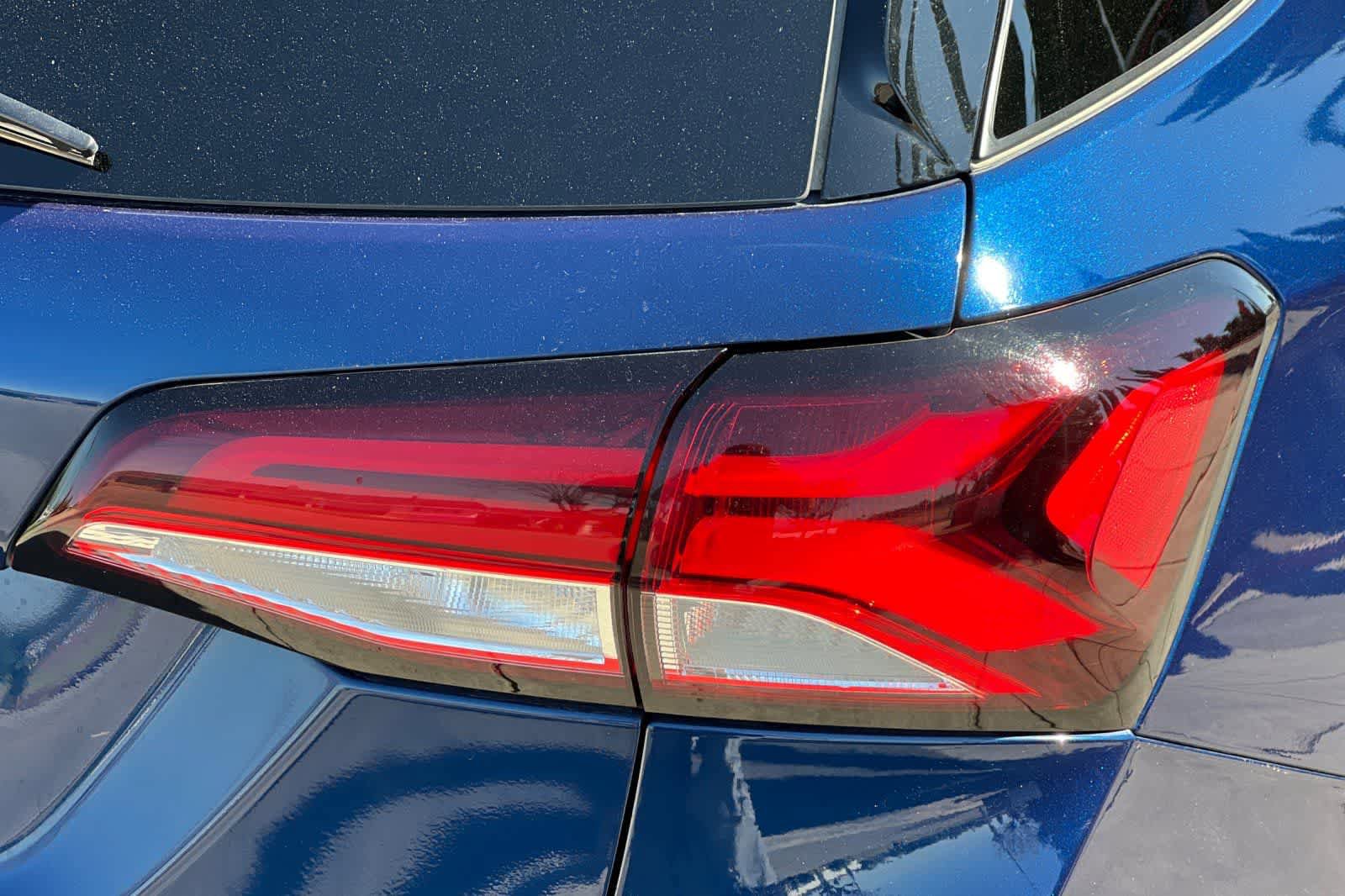 Used 2022 Chevrolet Equinox Premier image 35