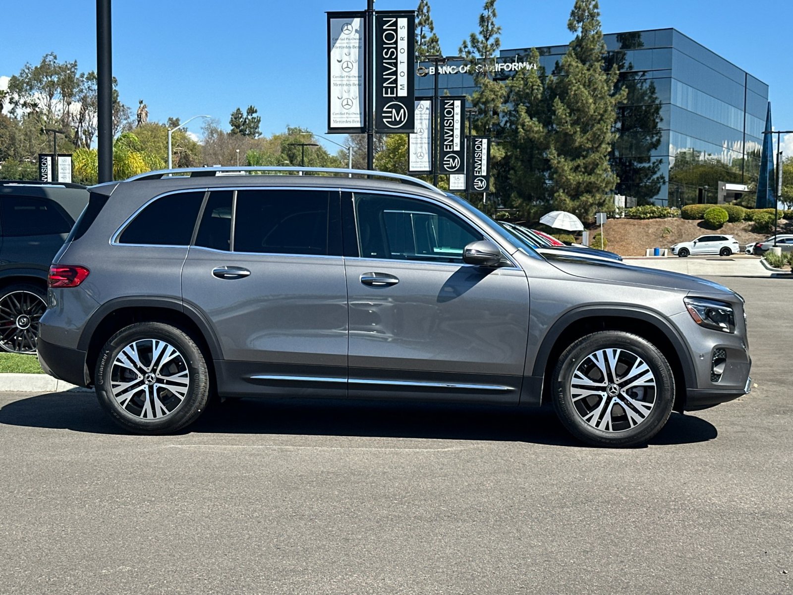 Certified 2026 Mercedes-Benz GLB 250 image 2