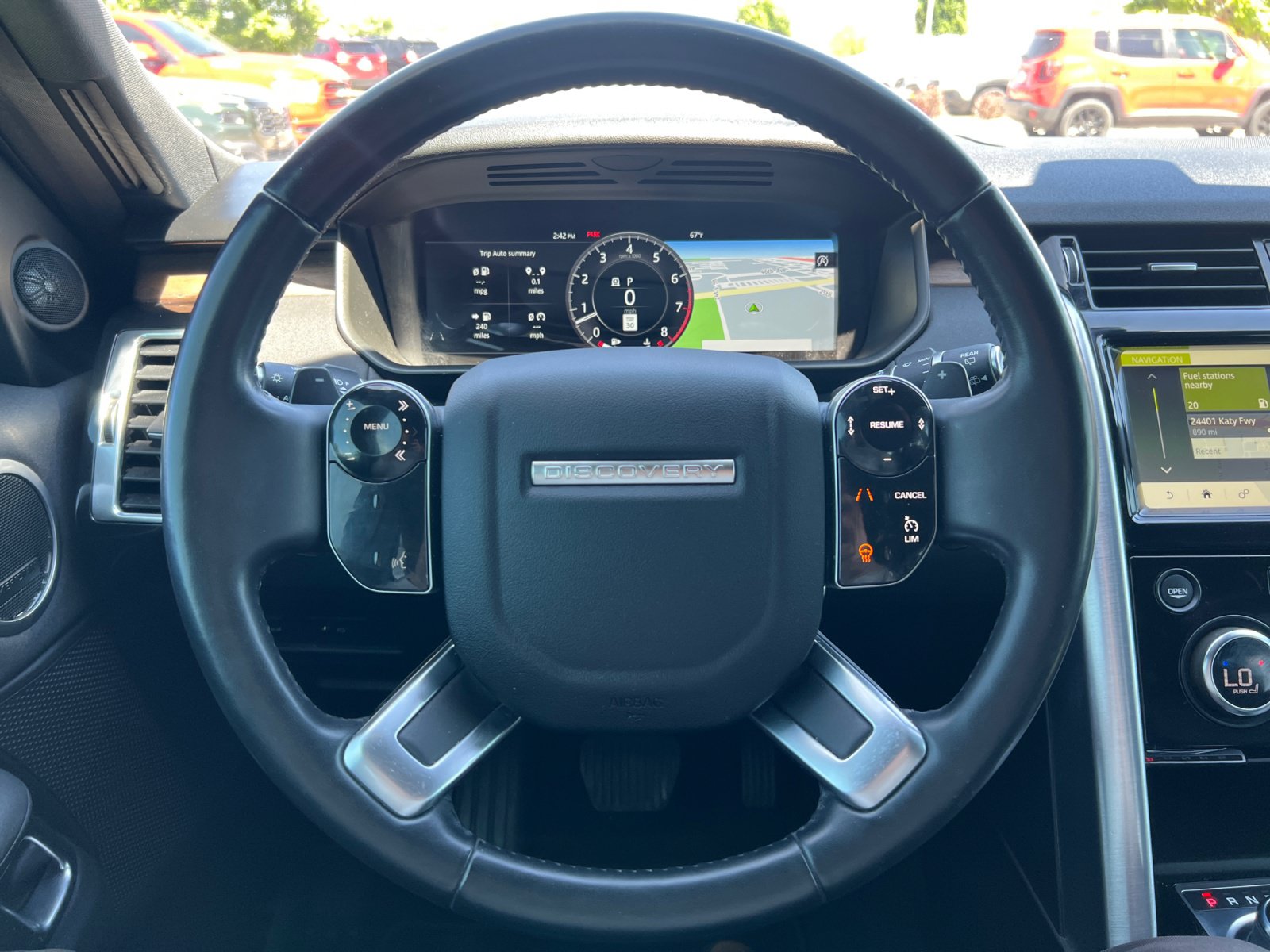 Used 2020 Land Rover Discovery HSE AWD/4WD image 9