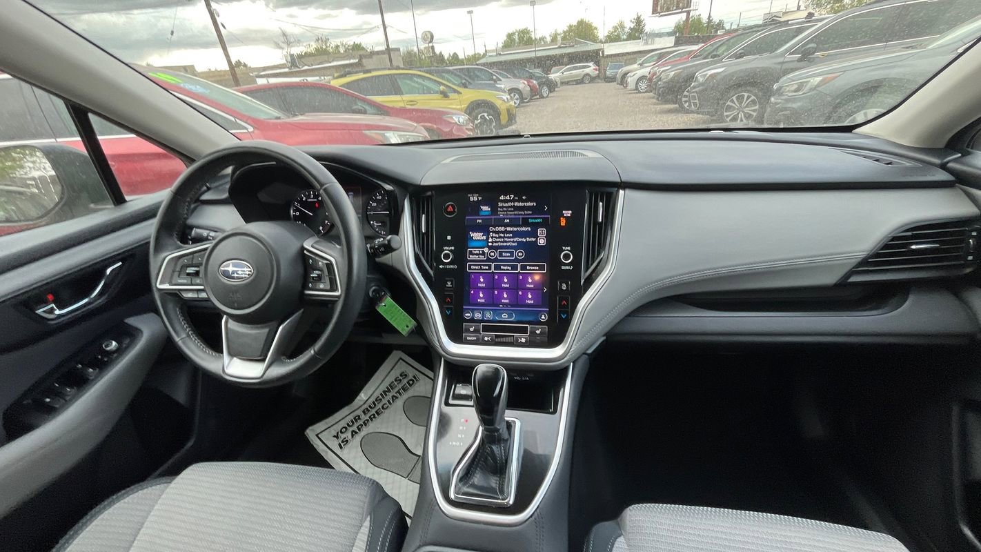 Used 2022 Subaru Outback Premium image 16