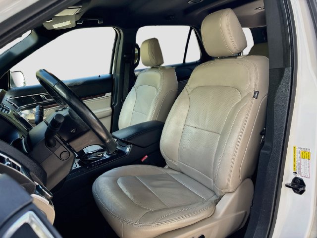 Certified 2018 Ford Explorer Limited FWD image 21