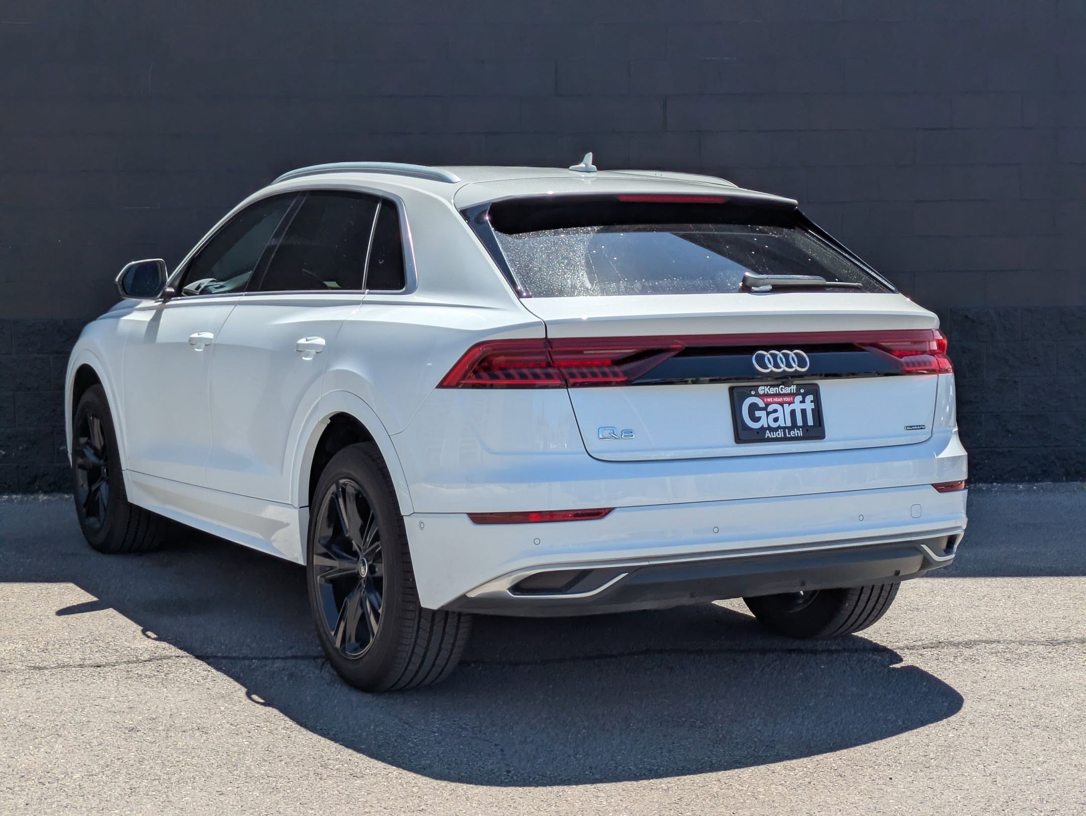 Used 2022 Audi Q8 Premium w/ Convenience Package AWD/4WD image 7