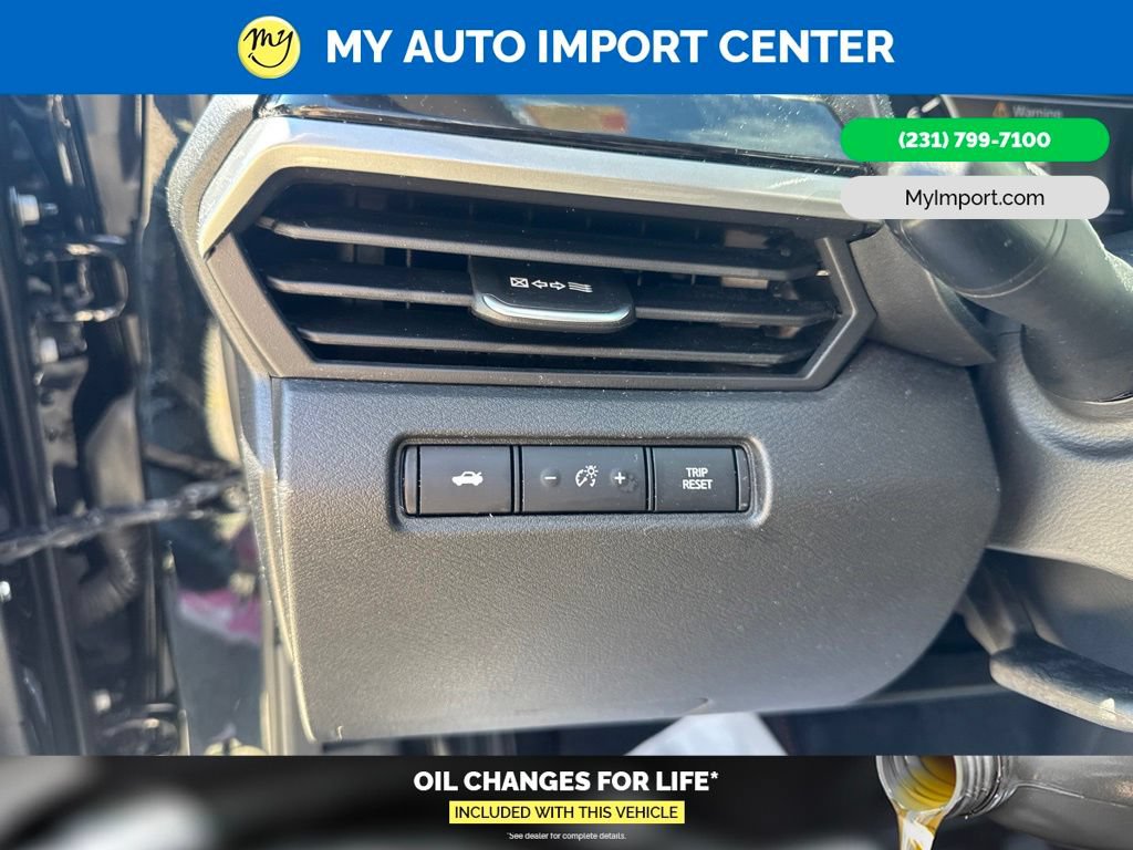 Used 2024 Nissan Altima 2.5 SR w/ SR Premium Package AWD/4WD image 14
