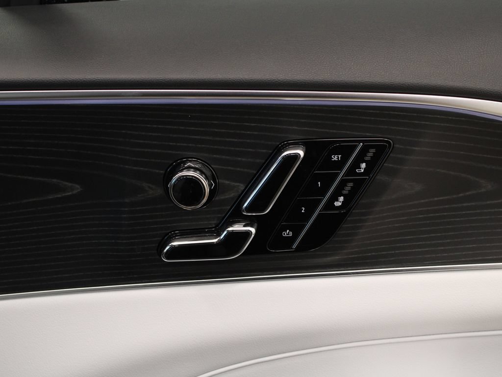 Used 2025 Cadillac Lyriq Sport w/ LPO, Floor Liner Package RWD image 16