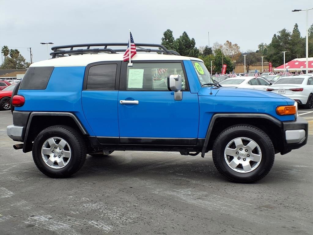 Used 2007 Toyota FJ Cruiser 4WD image 4