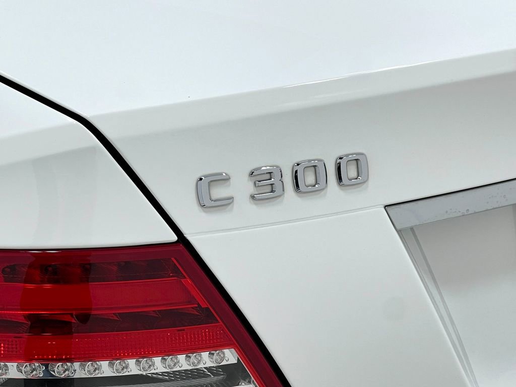 Used 2013 Mercedes-Benz C 300 4MATIC Sedan image 39