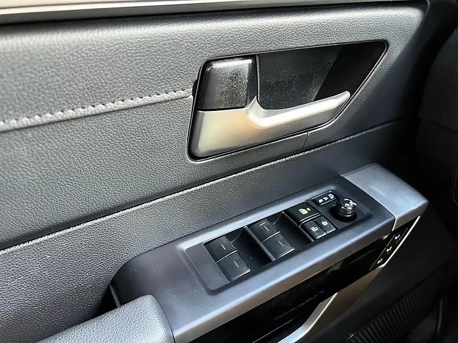 Used 2023 Toyota Tundra Limited AWD/4WD image 12