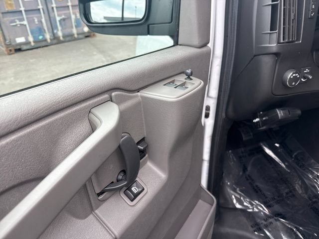 Used 2019 Chevrolet Express 2500 w/ Driver Convenience Package RWD image 11