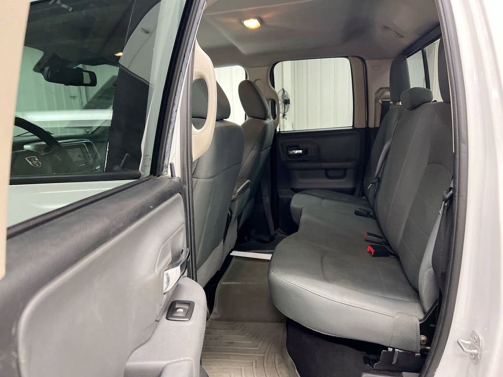 Used 2016 RAM 1500 Classic SLT AWD/4WD image 21