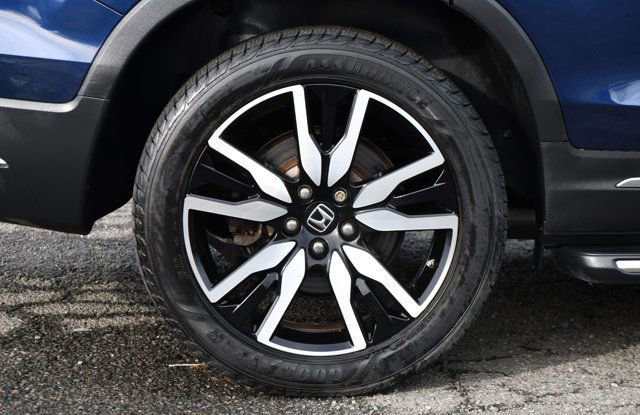 Used 2019 Honda Pilot Touring image 10