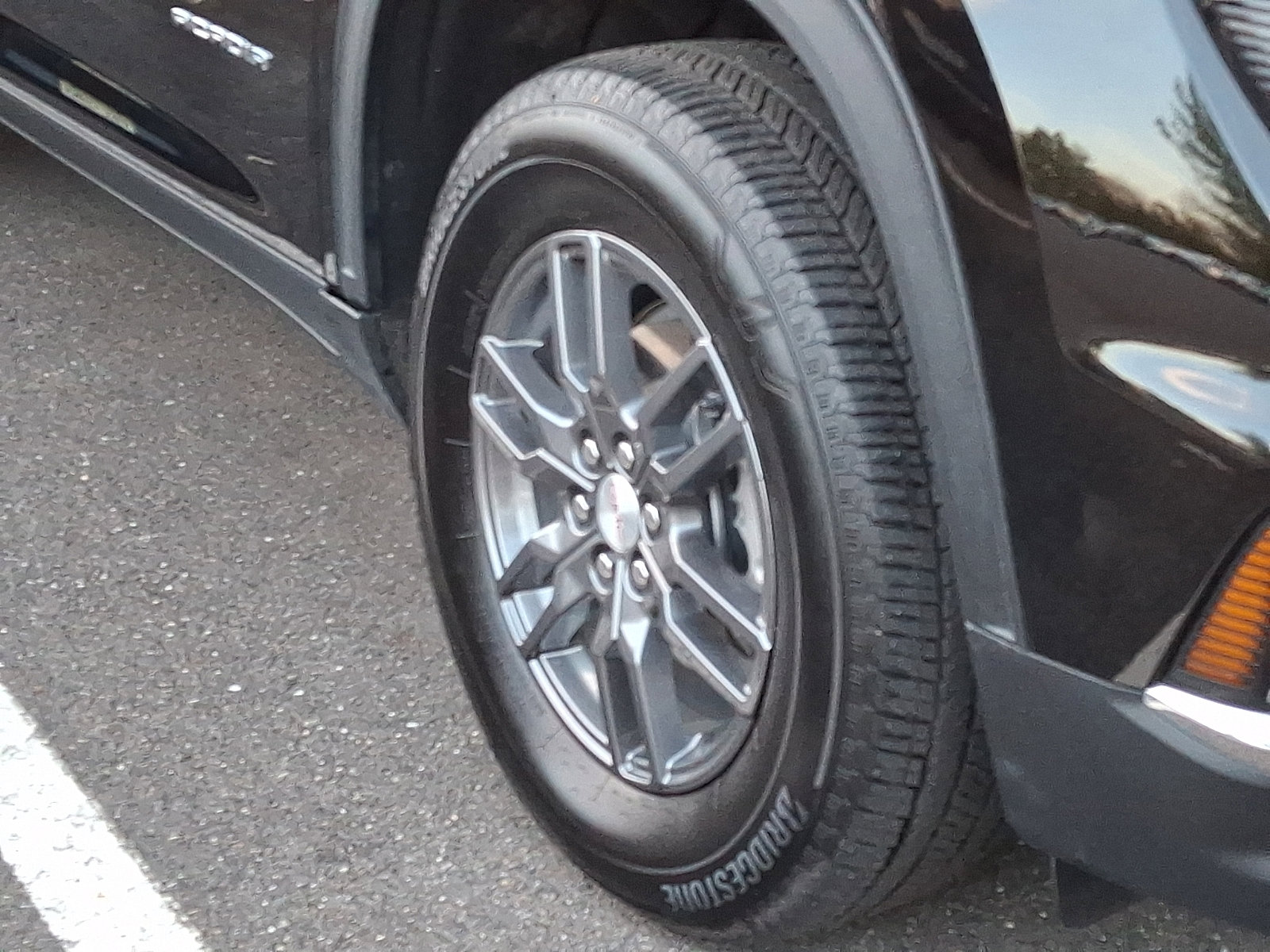 Certified 2025 GMC Acadia Elevation image 10