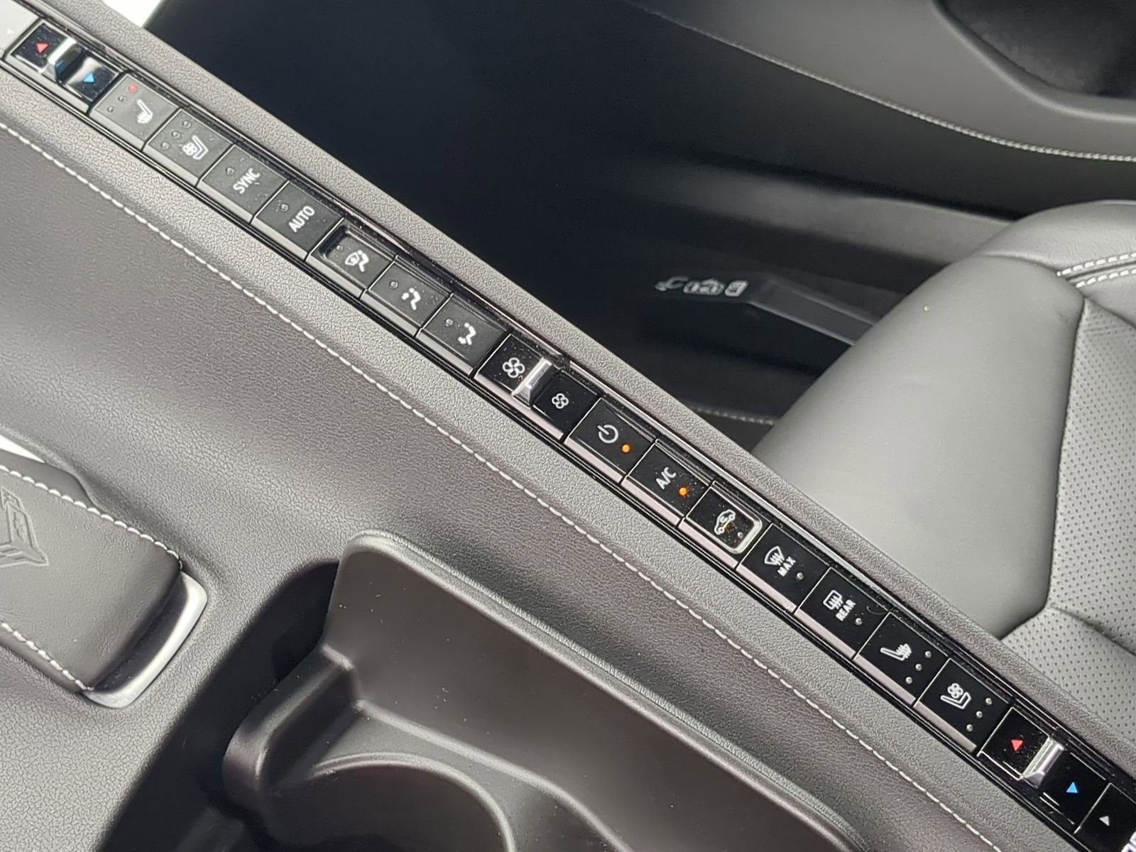 Used 2023 Chevrolet Corvette Stingray Preferred Cpe w/ Z51 Performance Package image 20