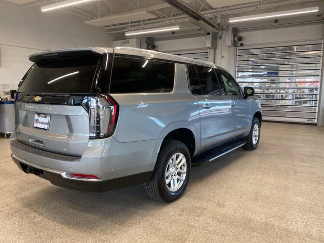 Certified 2025 Chevrolet Suburban LT w/ Comfort Package AWD/4WD image 5