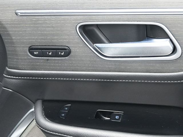 Used 2025 INFINITI QX80 Sensory image 45