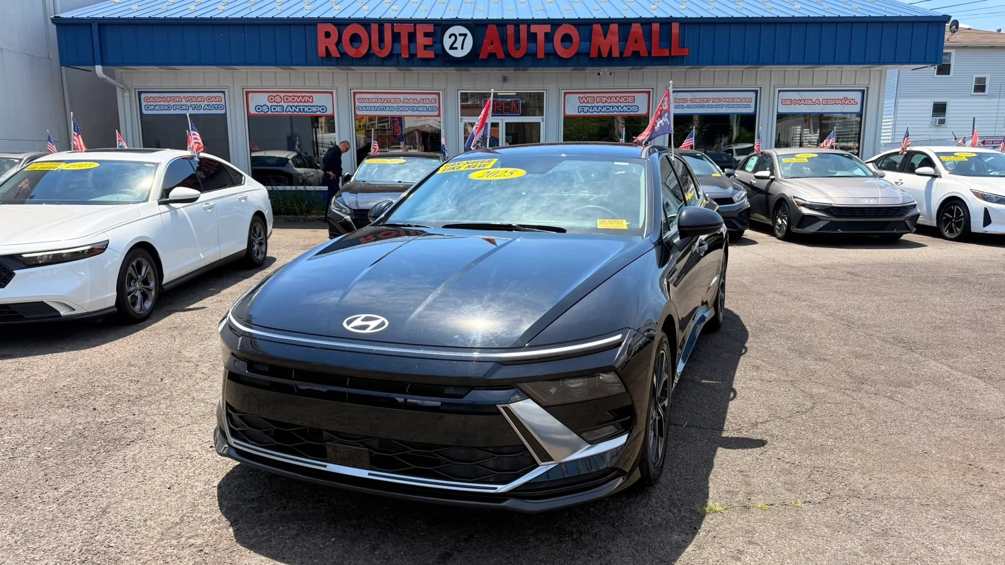 Used 2025 Hyundai Sonata SEL FWD image 1