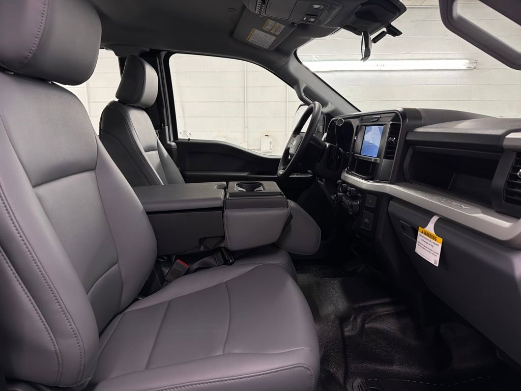 New 2026 Ford F250 XL w/ XL Chrome Package image 26