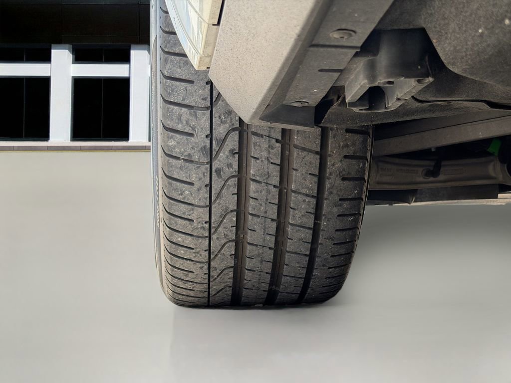 Used 2020 Porsche Cayenne Turbo image 50