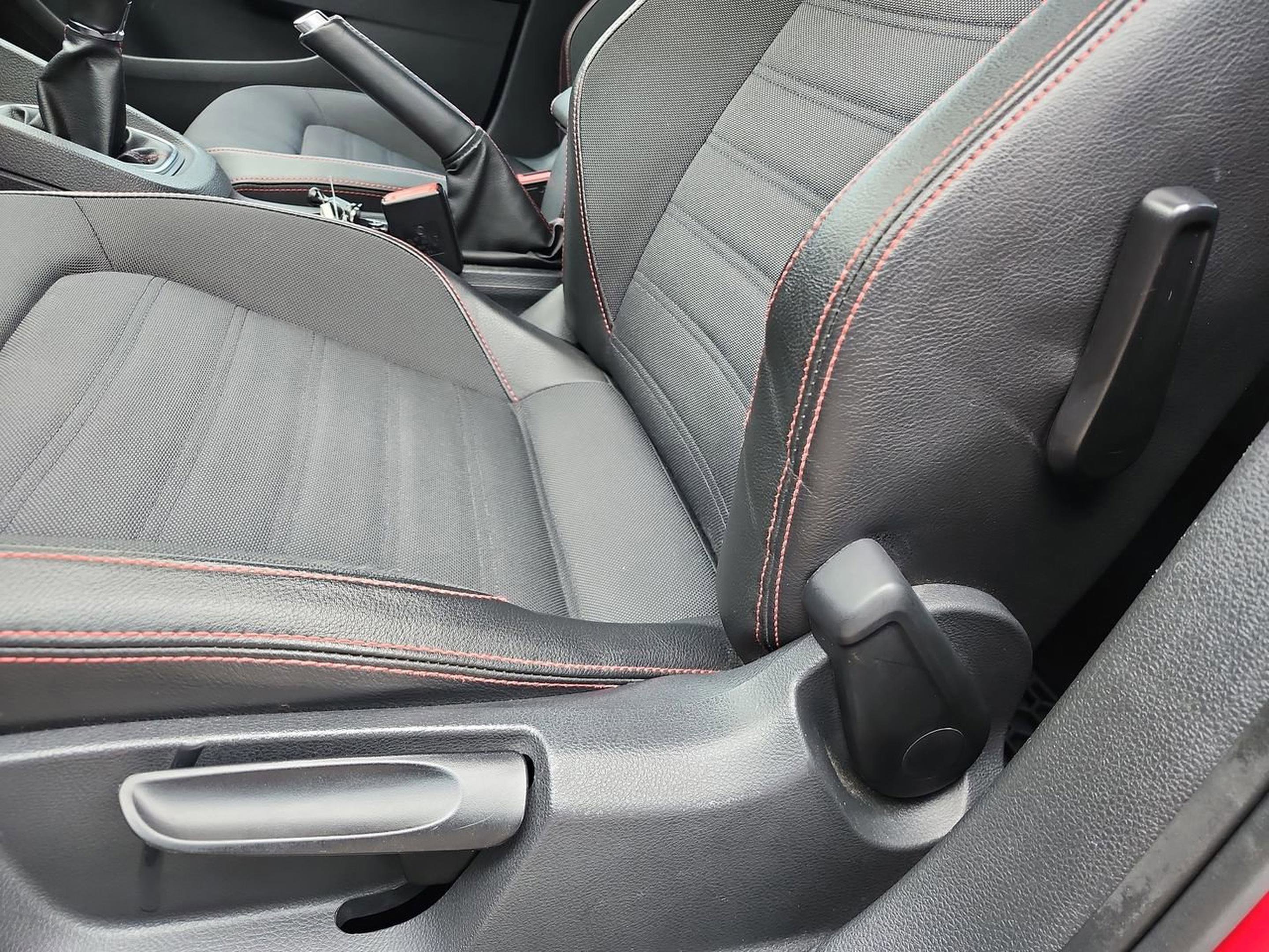 Used 2012 Volkswagen Jetta GLI image 14