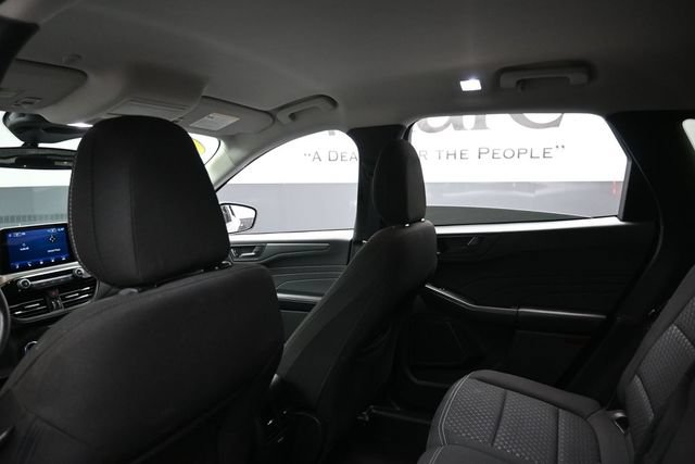 Used 2024 Ford Escape Active AWD/4WD image 25