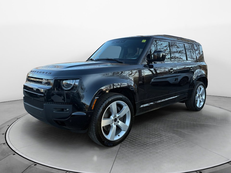 New 2026 Land Rover Defender 110 X-Dynamic SE AWD/4WD image 1