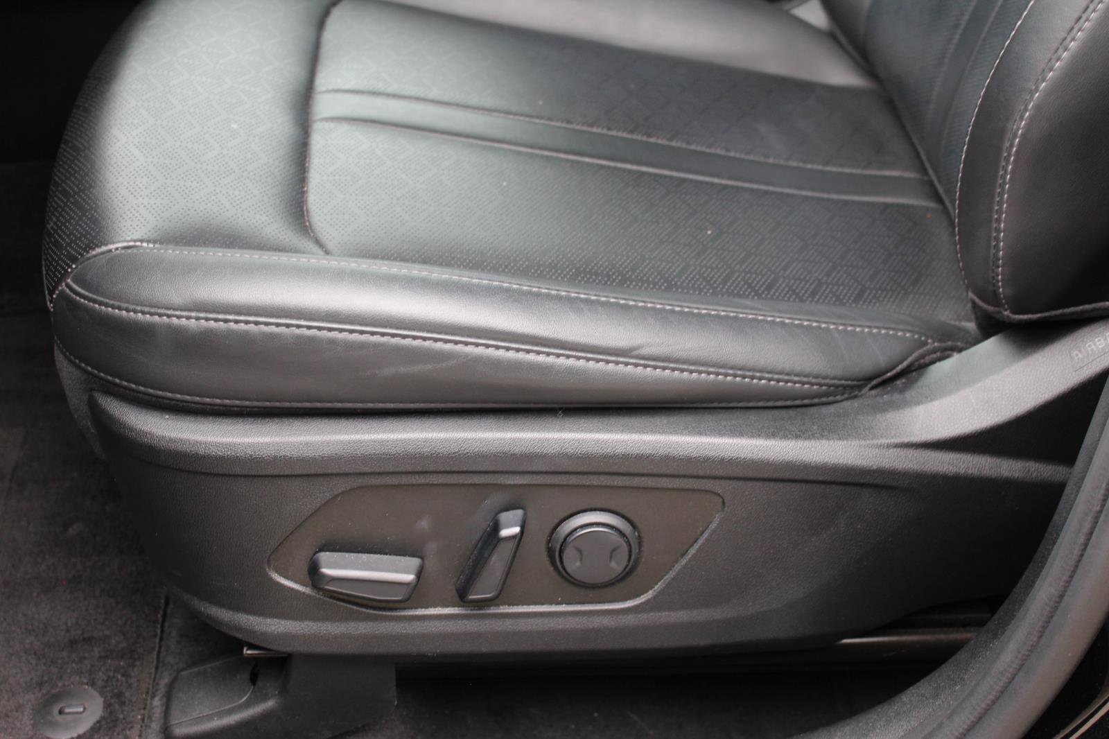 Certified 2023 Kia Sorento S w/ Panoramic Sunroof Package image 28