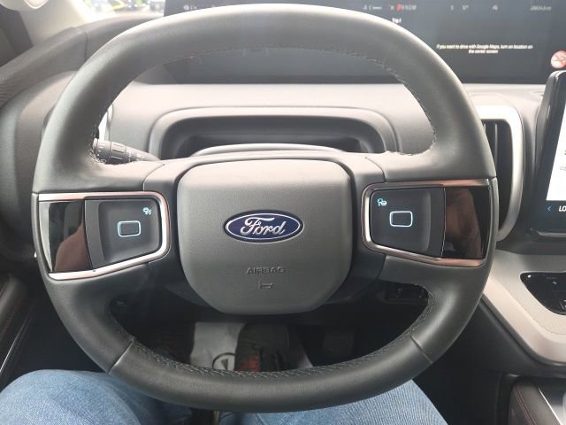 Used 2025 Ford Expedition Active AWD/4WD image 39
