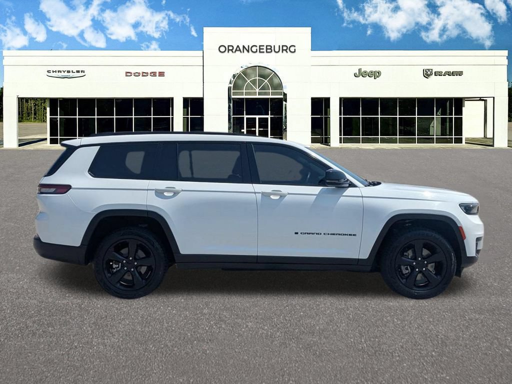 Used 2022 Jeep Grand Cherokee L Laredo AWD/4WD image 9