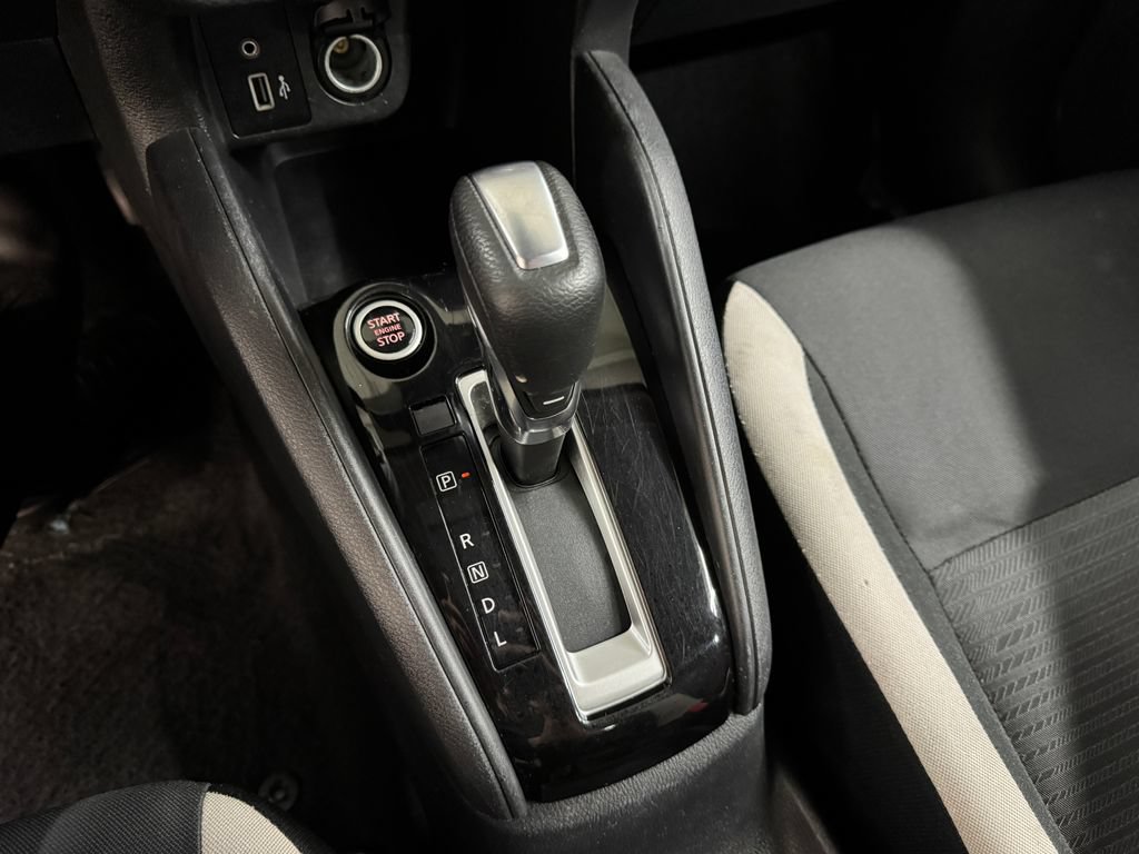 Used 2021 Nissan Versa SV FWD image 23