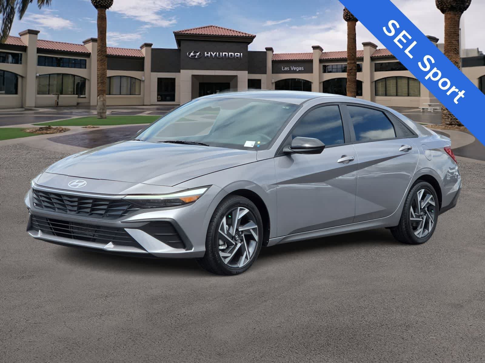 Certified 2025 Hyundai Elantra Sport FWD image 4