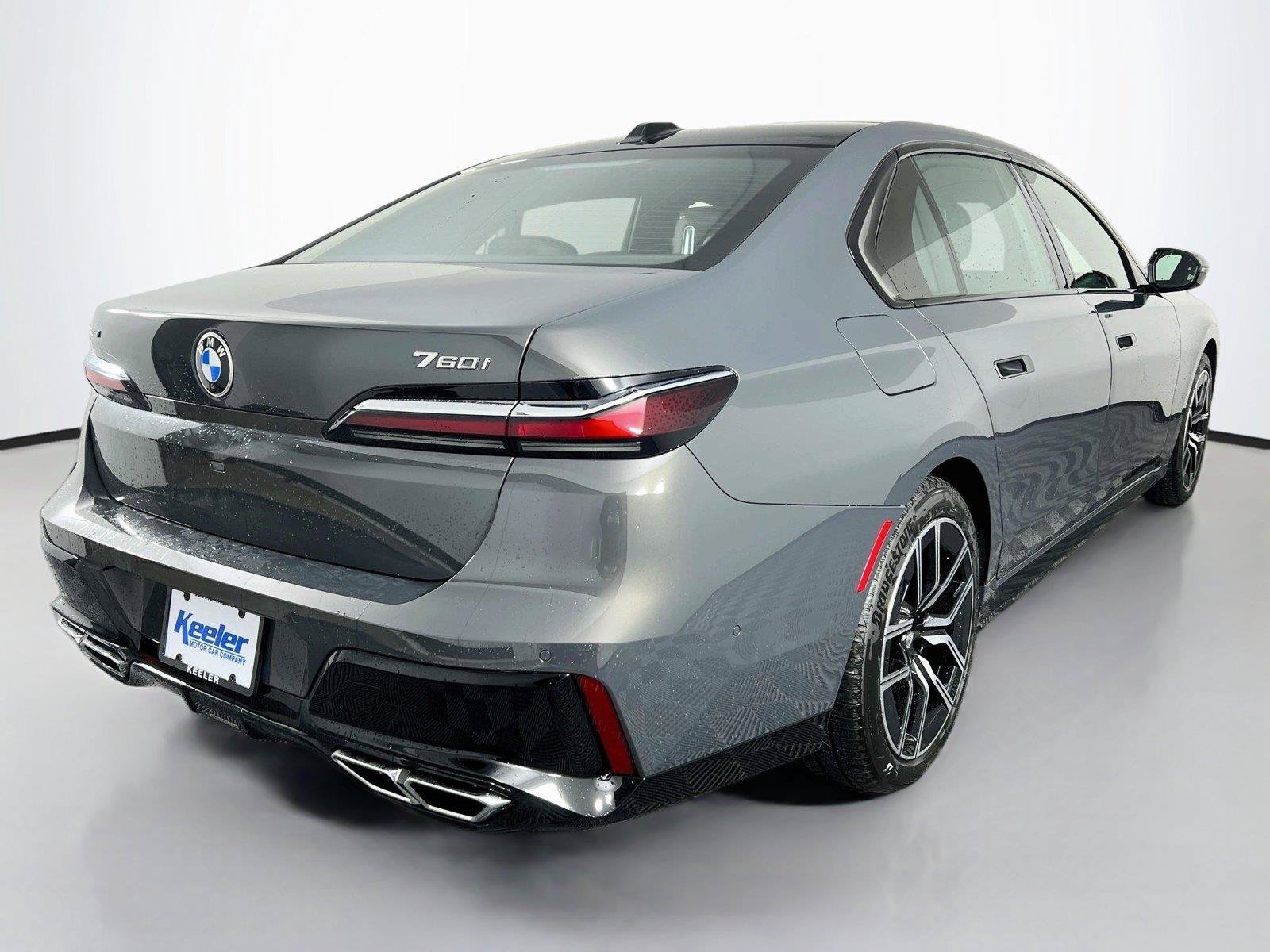Used 2026 BMW 760i xDrive AWD/4WD image 6