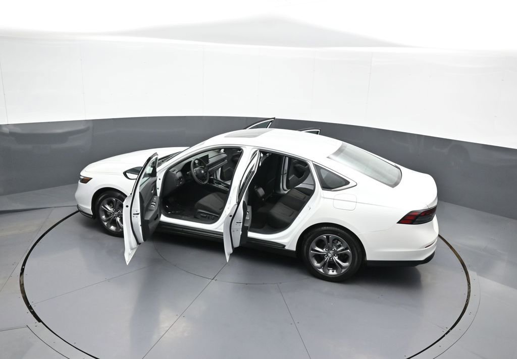 Certified 2023 Honda Accord EX image 44
