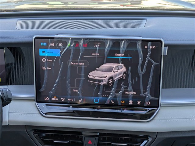 New 2026 Volkswagen Tiguan SE image 18