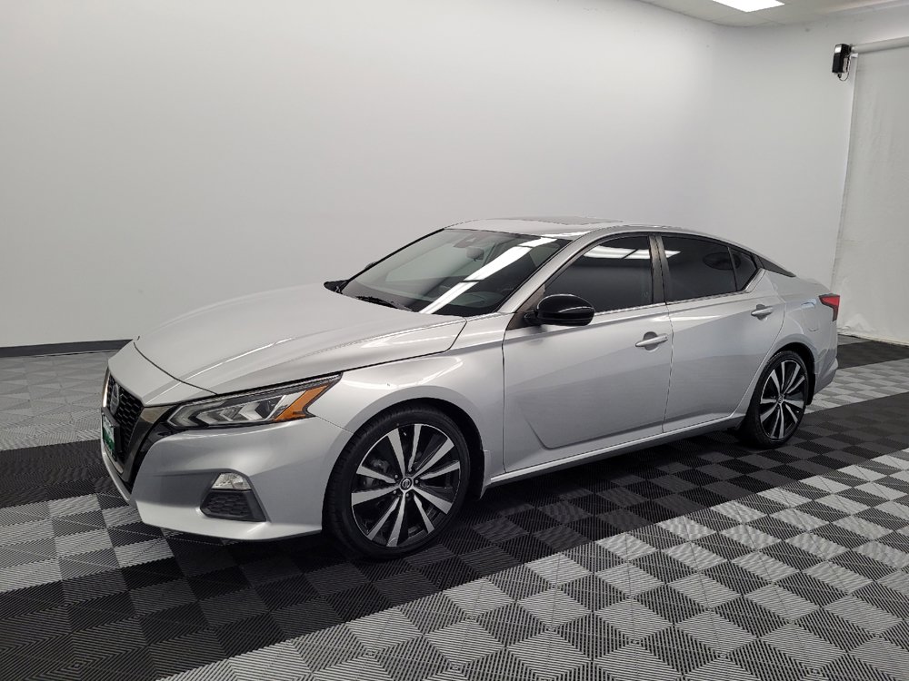 Used 2021 Nissan Altima 2.0 SR FWD image 2