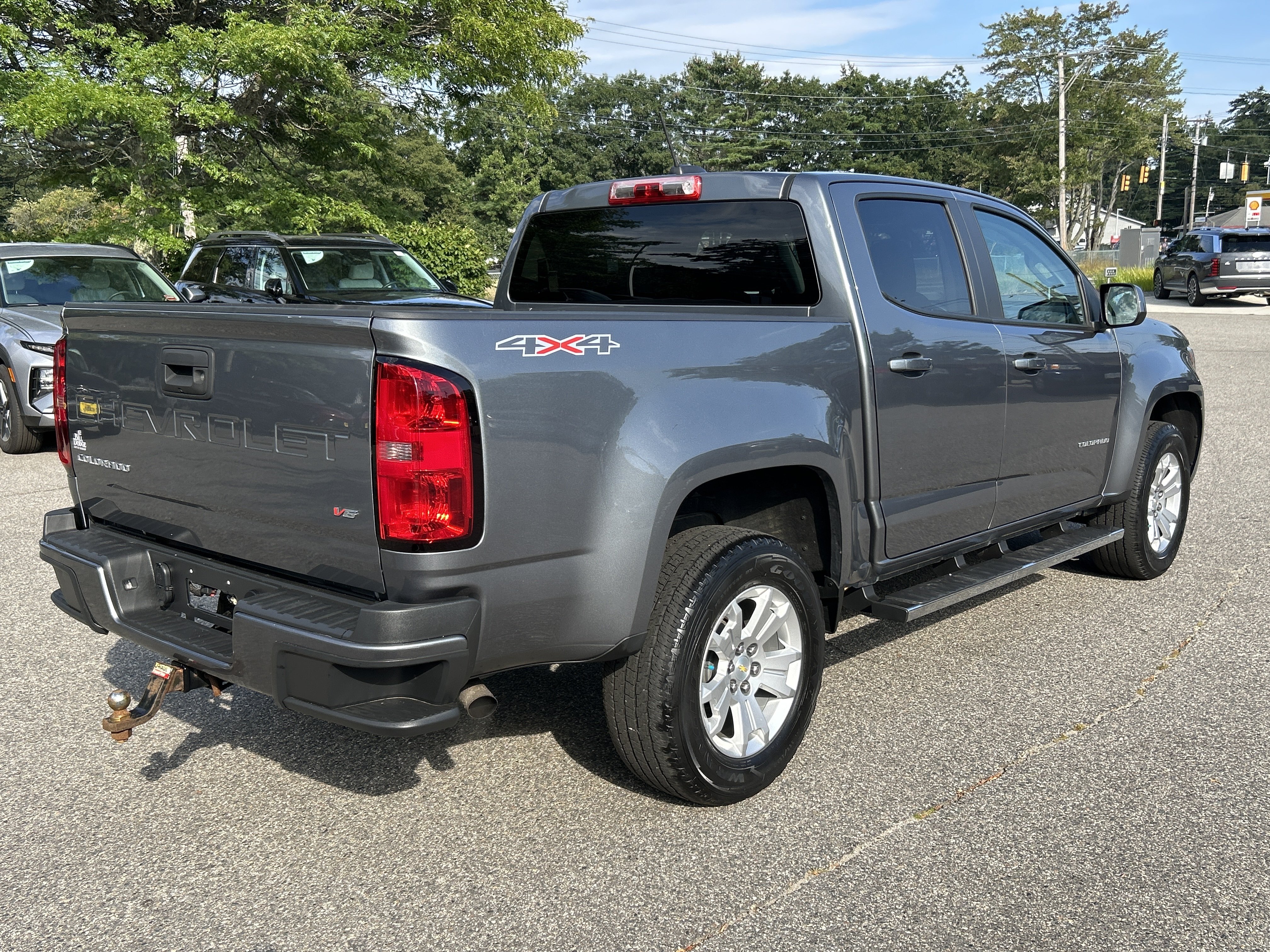 Used 2022 Chevrolet Colorado LT AWD/4WD image 5