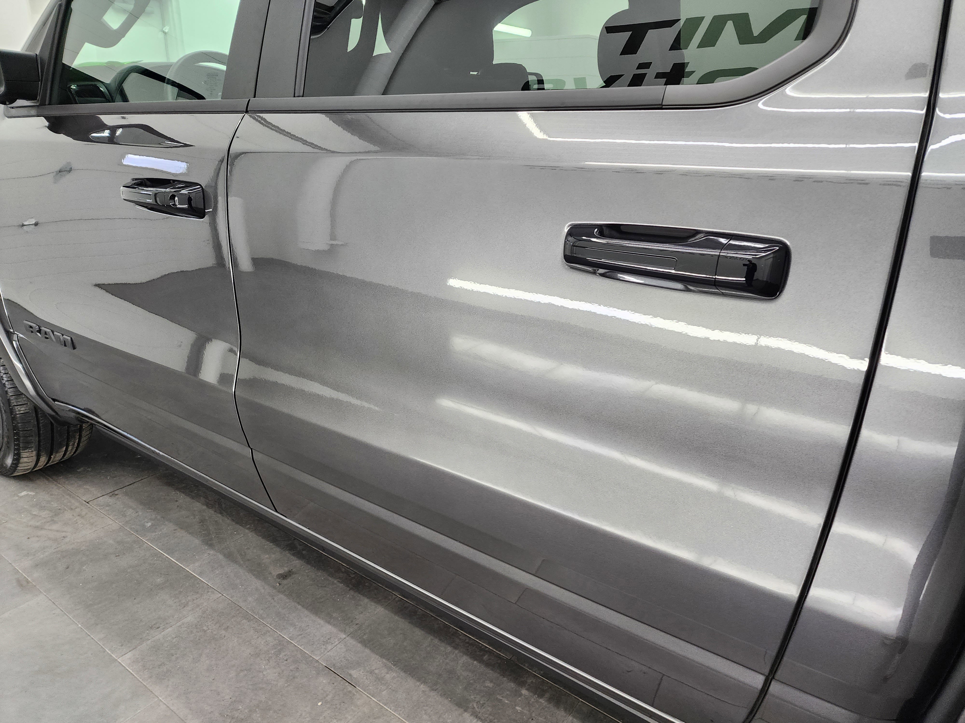 Used 2025 RAM 1500 Limited AWD/4WD image 34