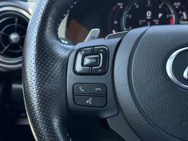 Used 2024 Lexus IS 500 RWD image 11