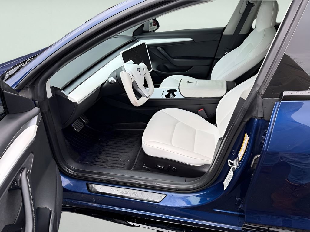 Used 2022 Tesla Model 3 Long Range image 21