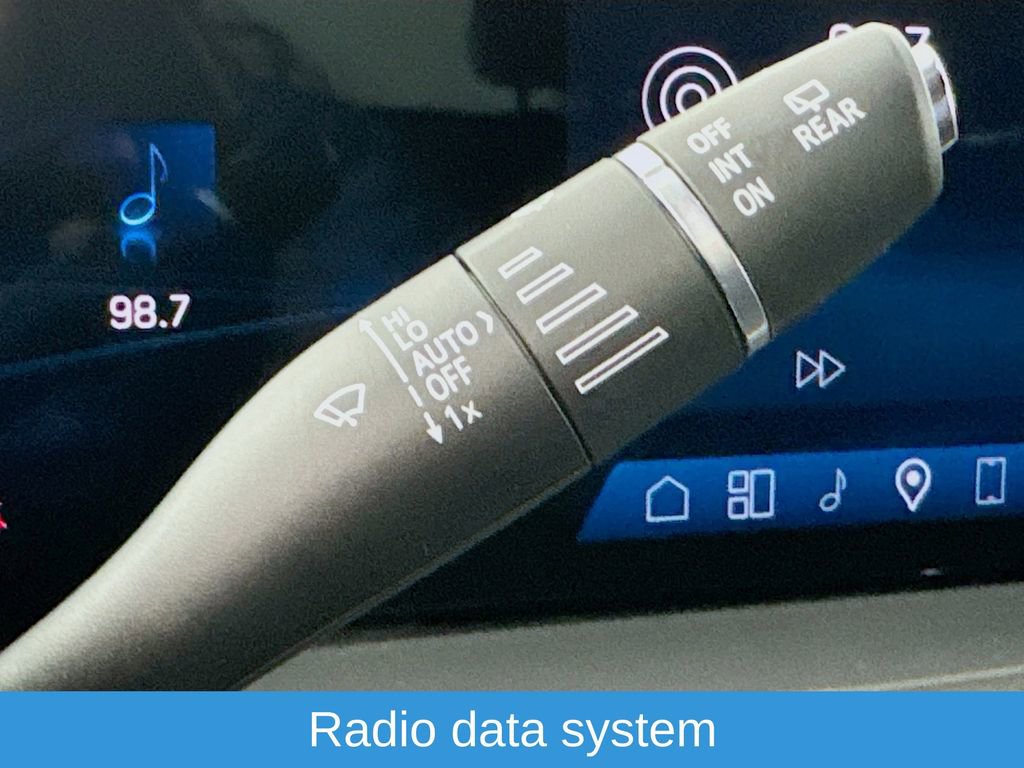 Used 2024 Cadillac XT4 Premium Luxury image 14