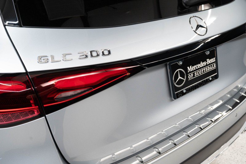 New 2026 Mercedes-Benz GLC 300 image 9