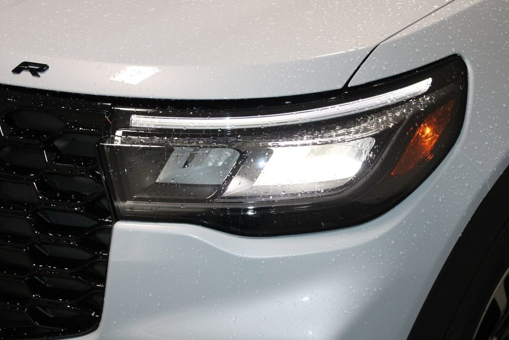 New 2026 Ford Explorer ST-Line image 58