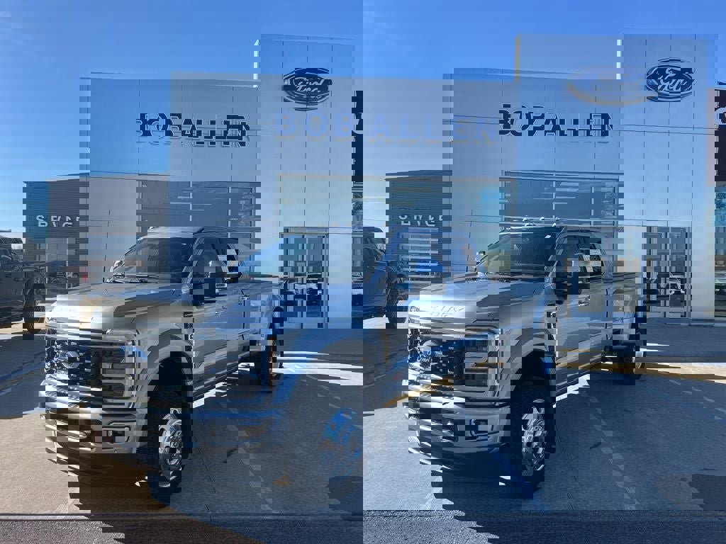 Used 2024 Ford F450 Platinum w/ FX4 Off-Road Package image 1