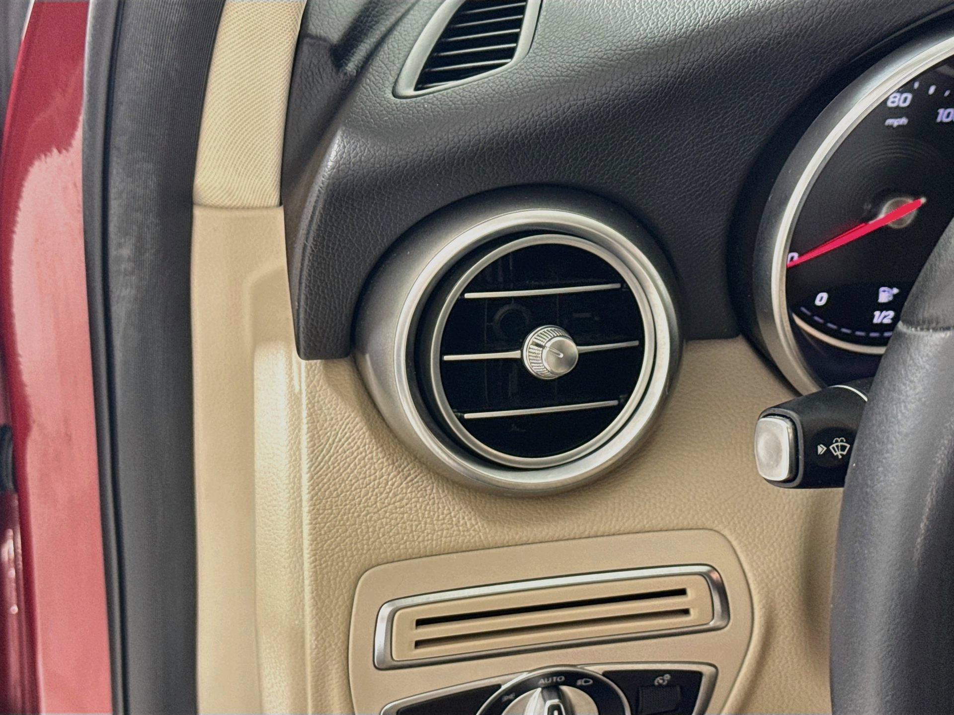 Used 2019 Mercedes-Benz C 300 Sedan image 11